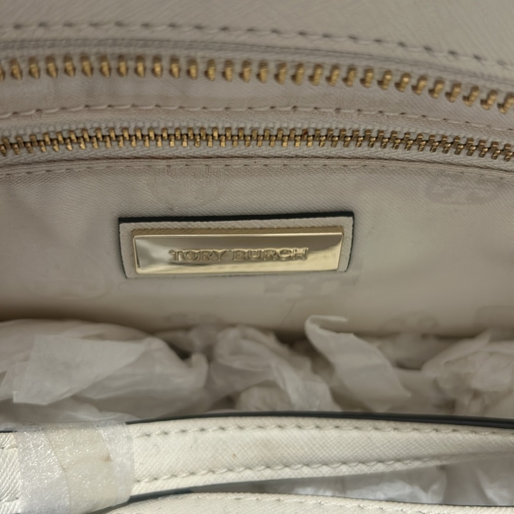 I purchased this adorable bag, removed the tags but then never used it. - Picture 2 of 5